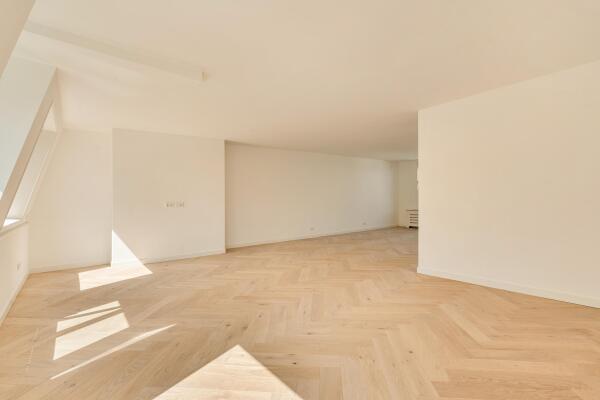 photo 8 Tweede Helmersstraat 8 3